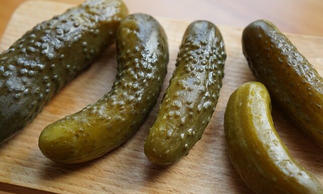 Czy warto jeść kiszonki?