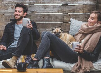 Jak przerobić spodnie z wysokim stanem na niski?